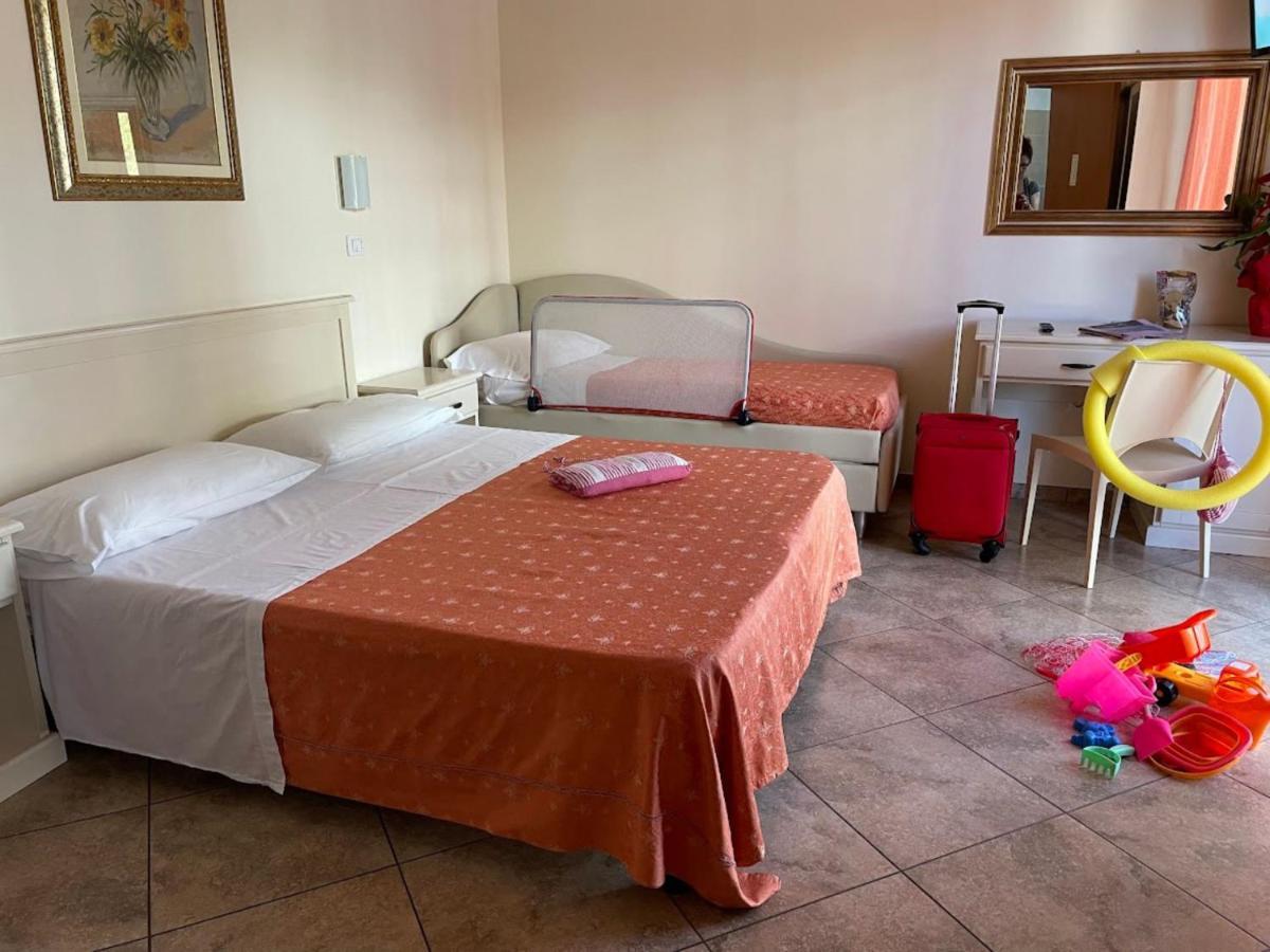 Hotel Franca Milano Marittima Esterno foto