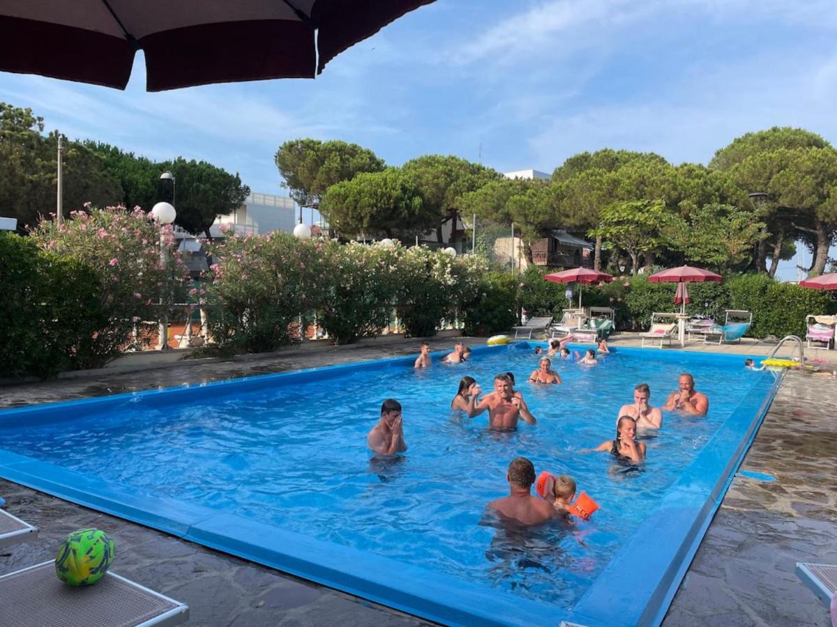 Hotel Franca Milano Marittima Esterno foto