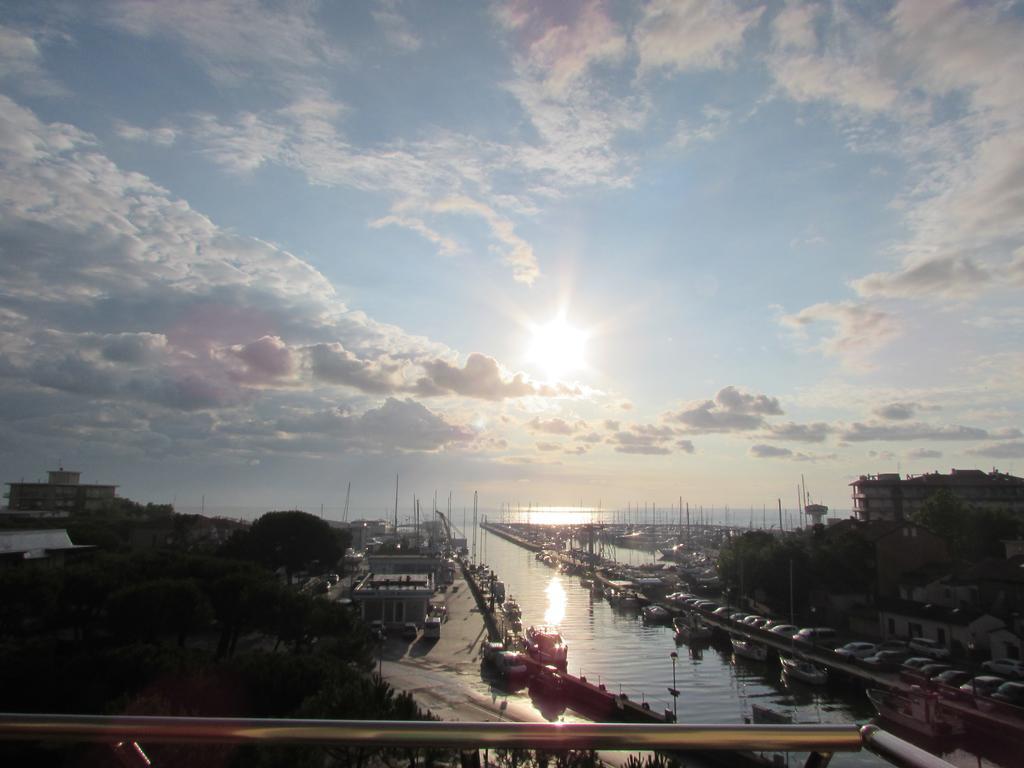 Hotel Franca Milano Marittima Esterno foto