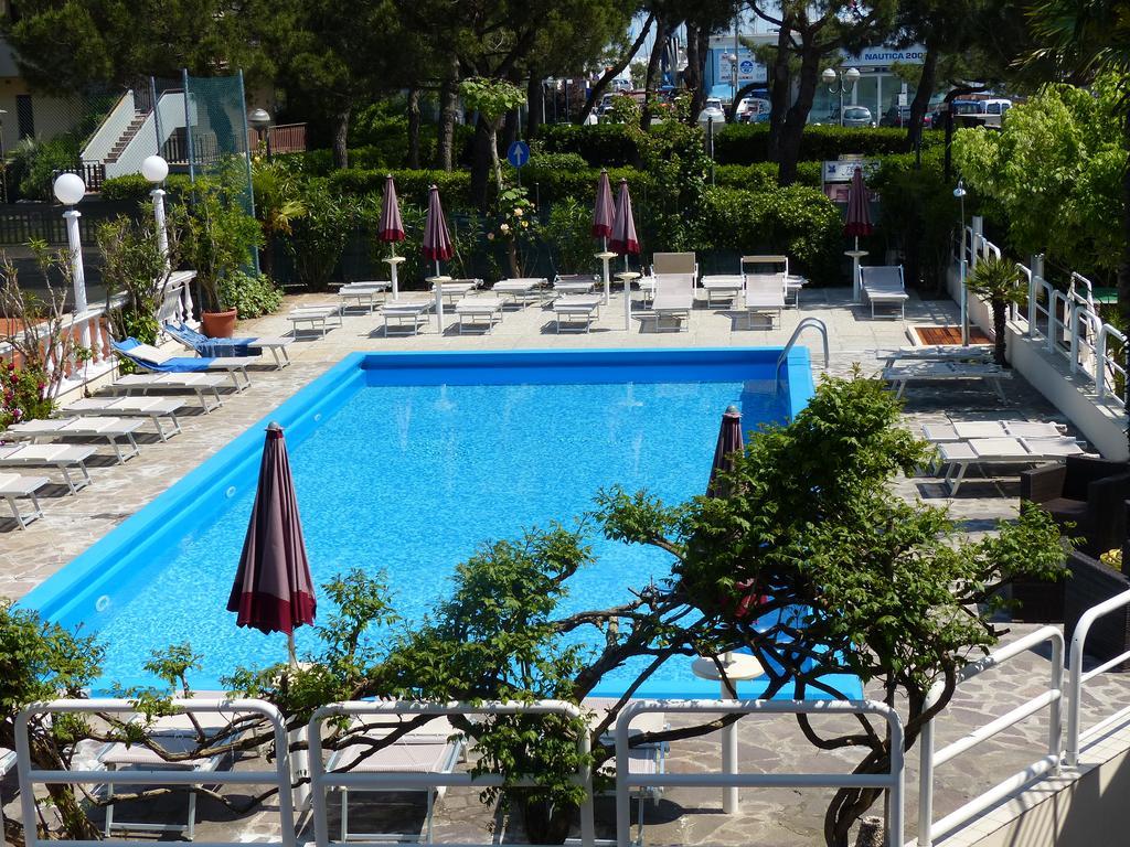 Hotel Franca Milano Marittima Esterno foto