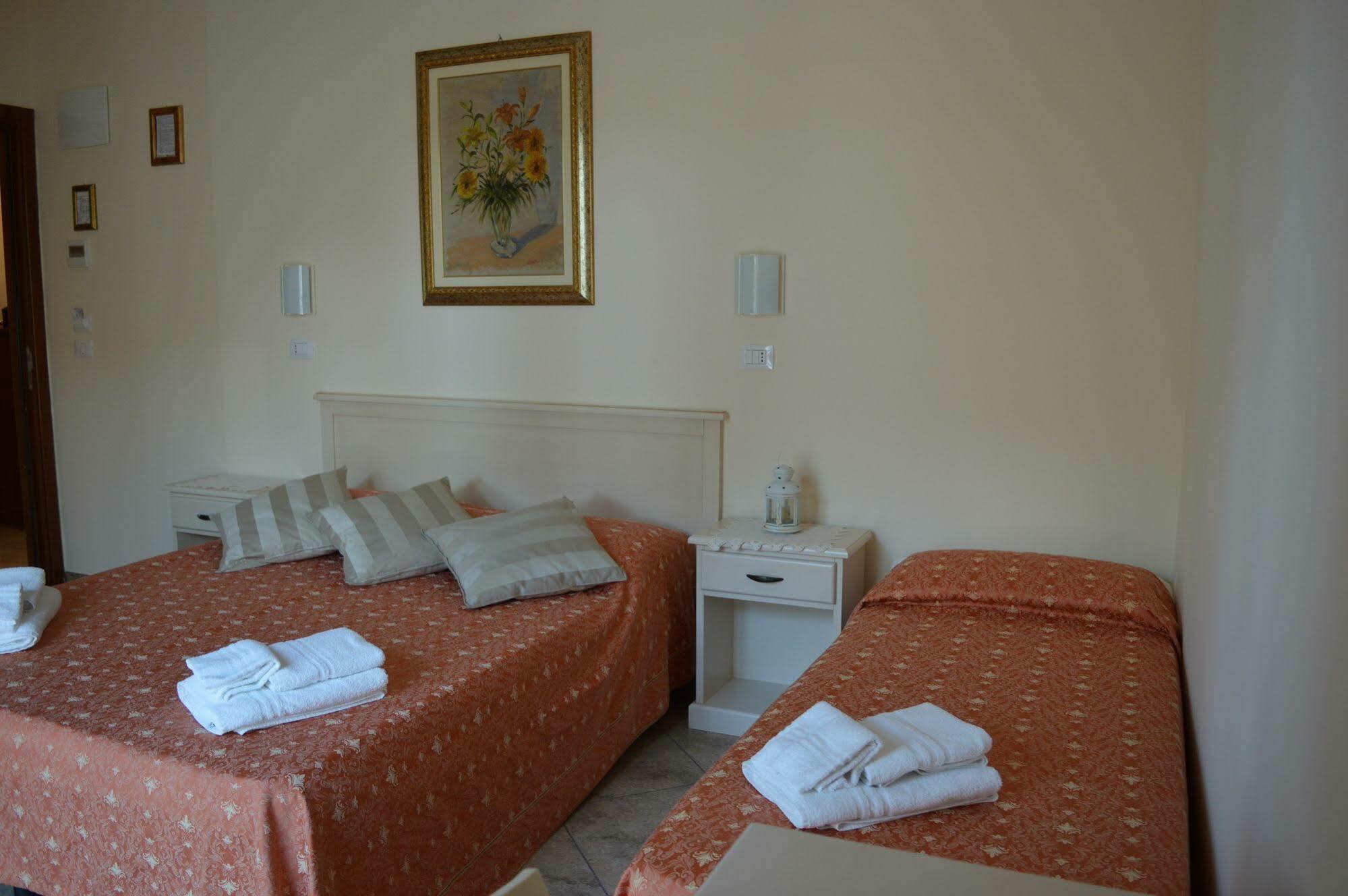 Hotel Franca Milano Marittima Esterno foto