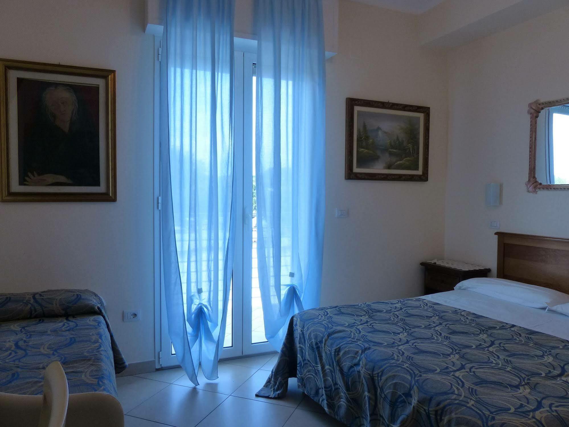 Hotel Franca Milano Marittima Esterno foto
