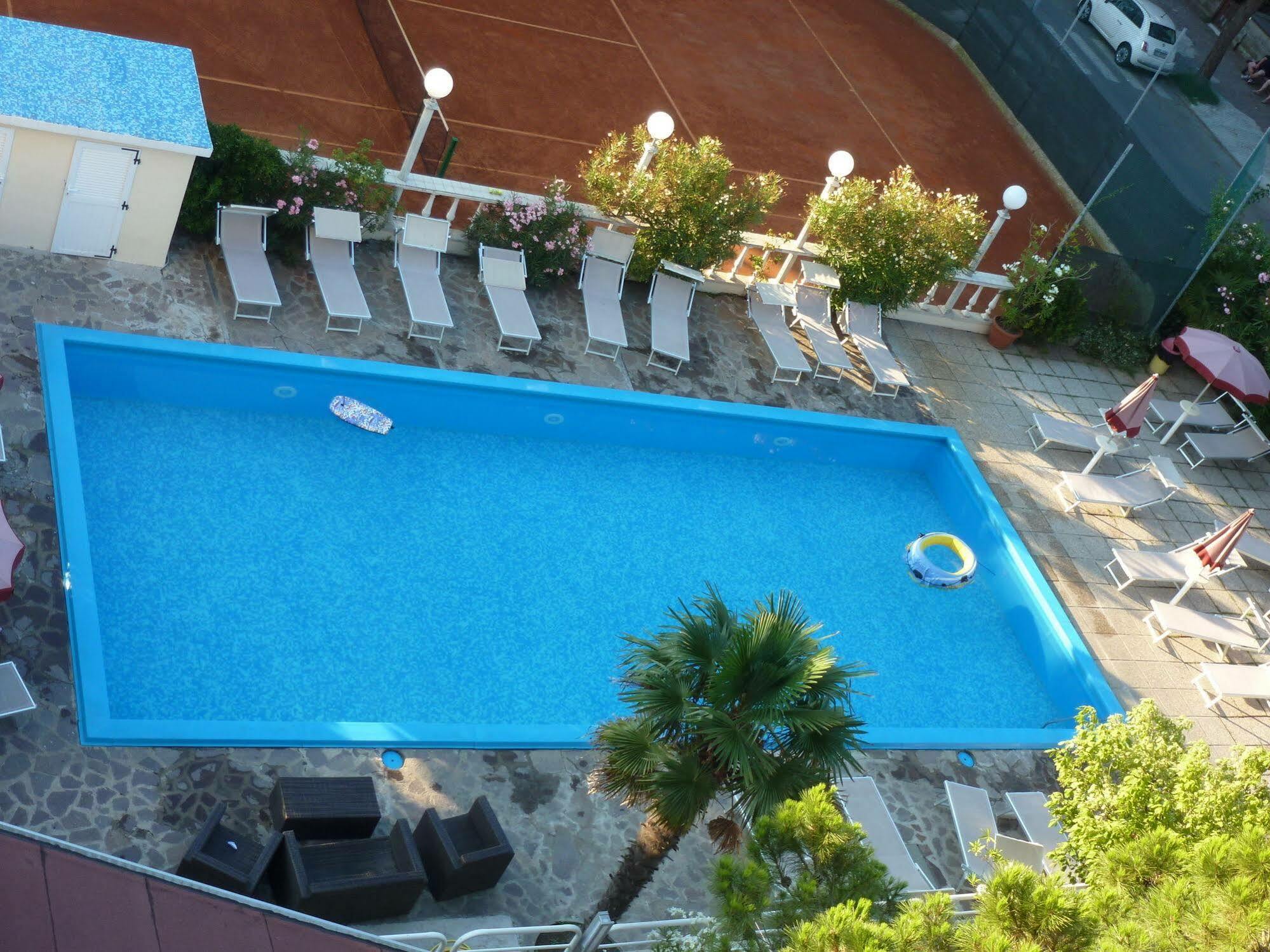 Hotel Franca Milano Marittima Esterno foto