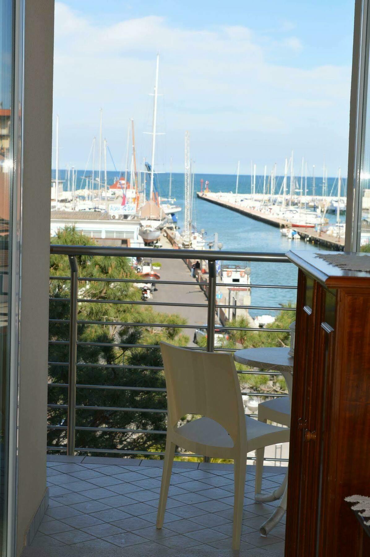 Hotel Franca Milano Marittima Esterno foto